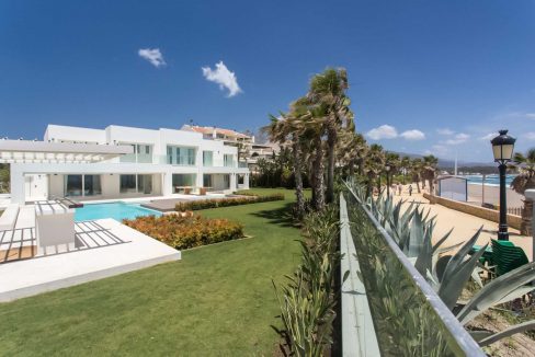 The-Beach-House-Marbella-beach-front-villa-Edit