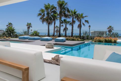The-Beach-House-Puerto-Banus-beachside-villa