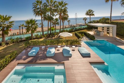 The-Beach-House-luxury-beach-villa-Puerto-Banus