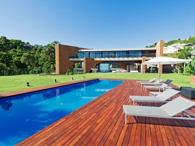 Stunning Contemporary Style Villa In Reserva De Alcuzcuz Benahavis