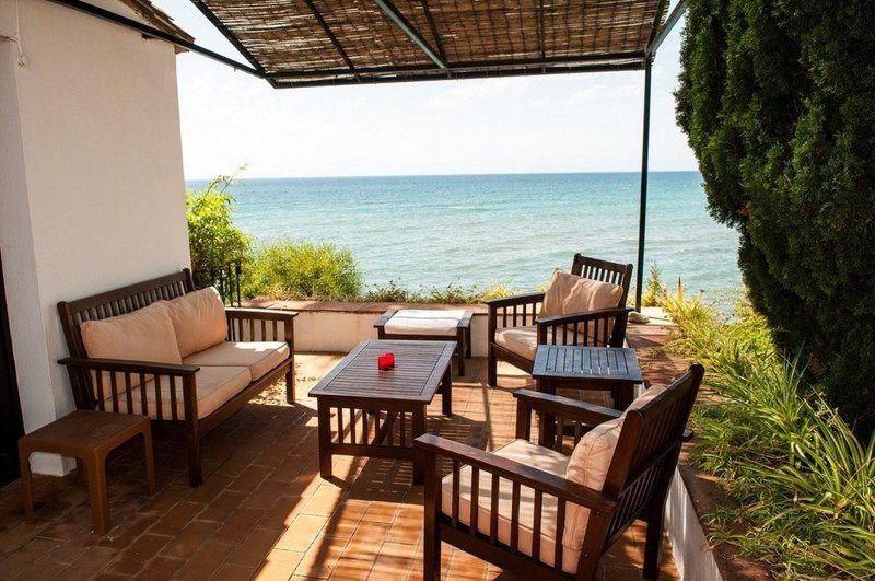 Frontline Beach Villa For Sale In Bahia Dorada, Estepona