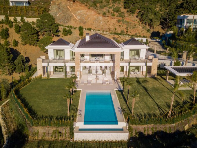 7 Bedroom Luxury Villa For Sale In La Zagaleta, Benahavis