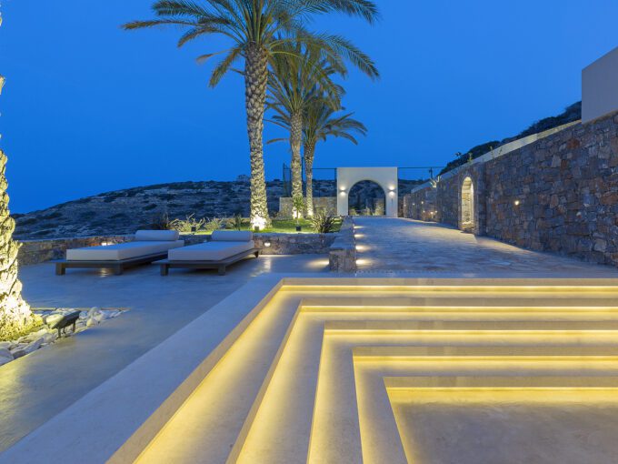 Large Seaside 5 Bedroom Luxury Villa With Tennis Court In Mochlos, Crete