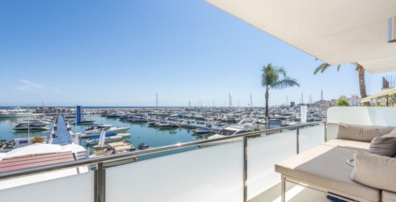 Impressive Luxury Beachfront Apartment In Puerto Banus Marbella