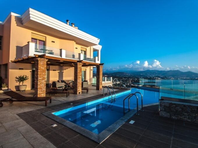 Exclusive 5 Bedroom Villa With Breathtaking Views In Ammoudara Crete