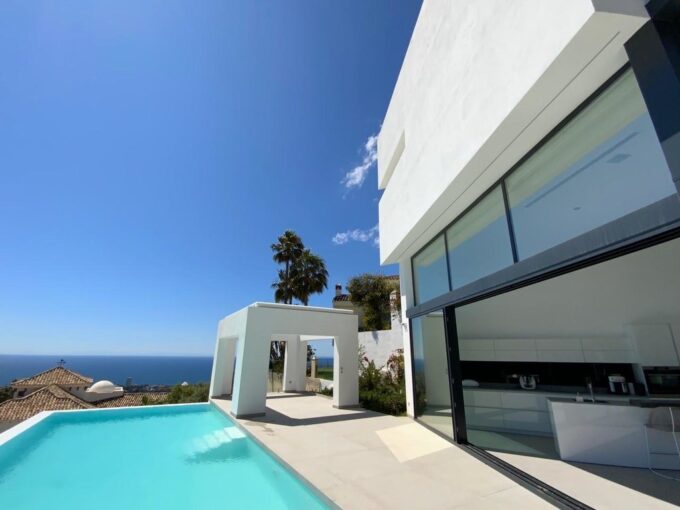 Brand New Villa For Sale In Altos De Los Monteros Marbella