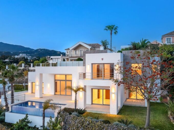 Impressive Brand New Contemporary Villa For Sale In Benahavis